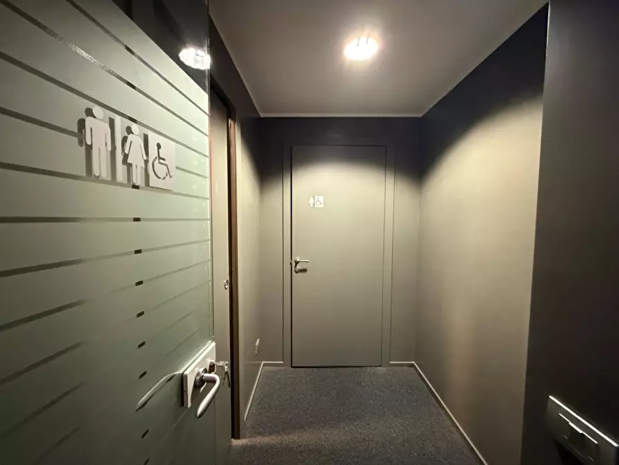 Immagine 17 di Ufficio in affitto  in PIazza Euclide 36 a Roma