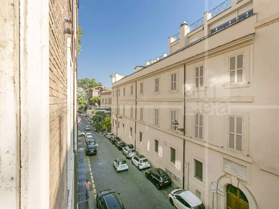 Immagine 25 di Appartamento in vendita  in Via Delle Zoccolette 30 a Roma