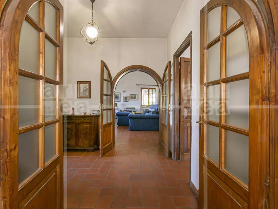 Immagine 8 di Villa in vendita  in Via Francesco Perrella a Roma