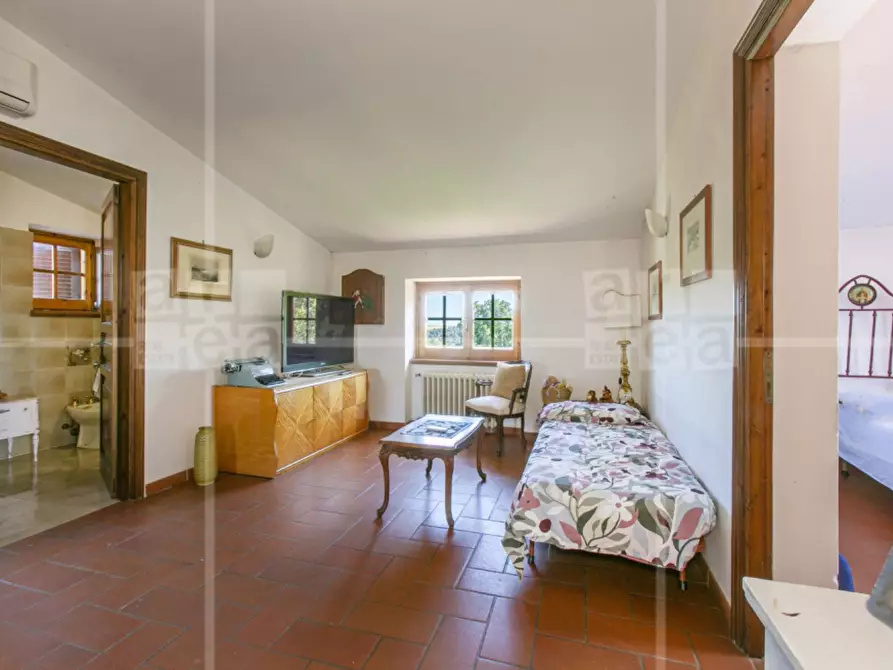 Immagine 17 di Villa in vendita  in Via Francesco Perrella a Roma