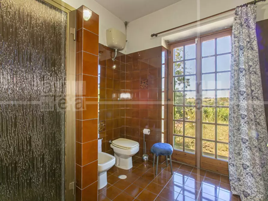 Immagine 25 di Villa in vendita  in Via Francesco Perrella a Roma