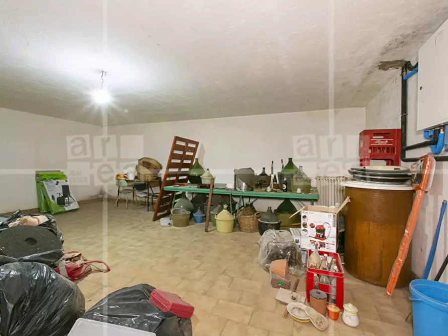 Immagine 30 di Villa in vendita  in Via Francesco Perrella a Roma