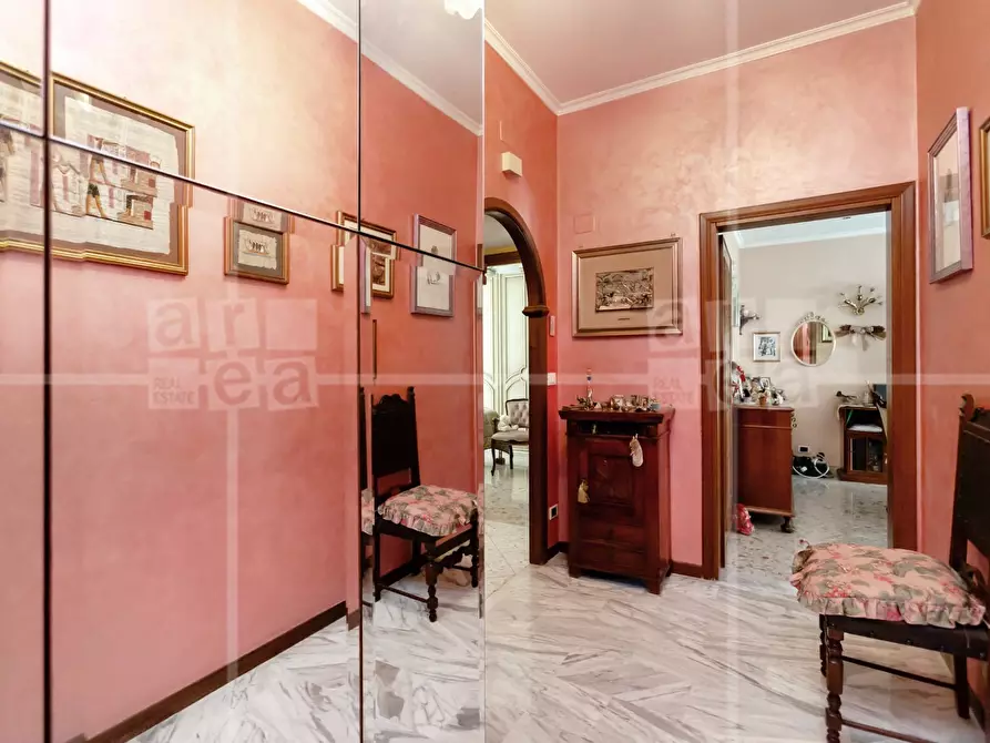 Immagine 5 di Appartamento in vendita  in Viale Guglielmo Marconi a Roma