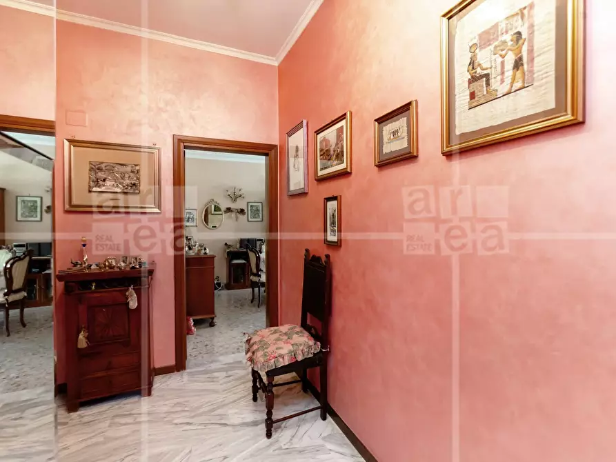 Immagine 6 di Appartamento in vendita  in Viale Guglielmo Marconi a Roma