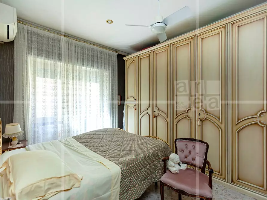 Immagine 10 di Appartamento in vendita  in Viale Guglielmo Marconi a Roma