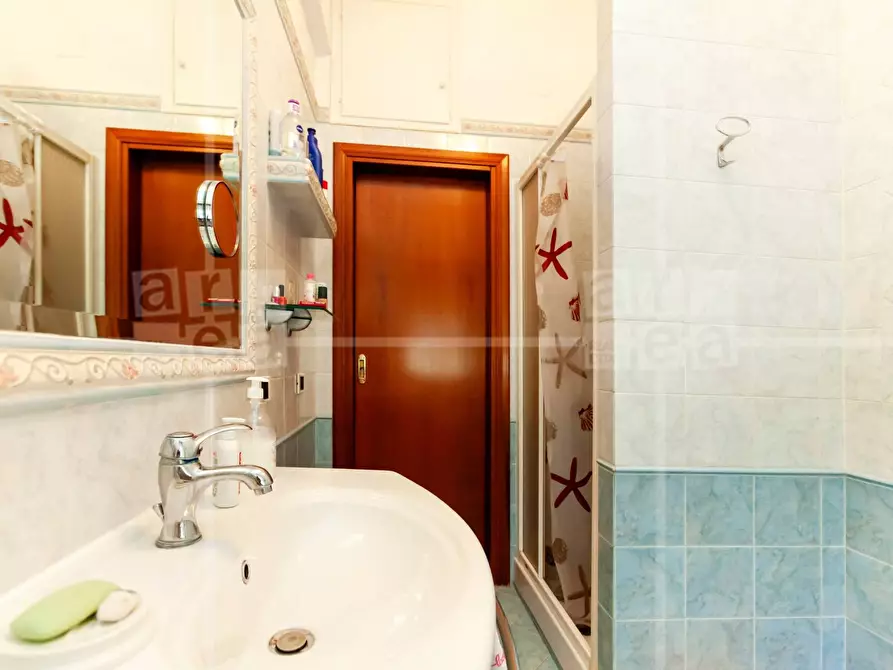 Immagine 21 di Appartamento in vendita  in Viale Guglielmo Marconi a Roma