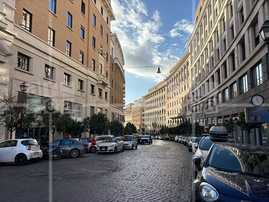 Immagine 1 di Ufficio in affitto  in Via Barberini a Roma