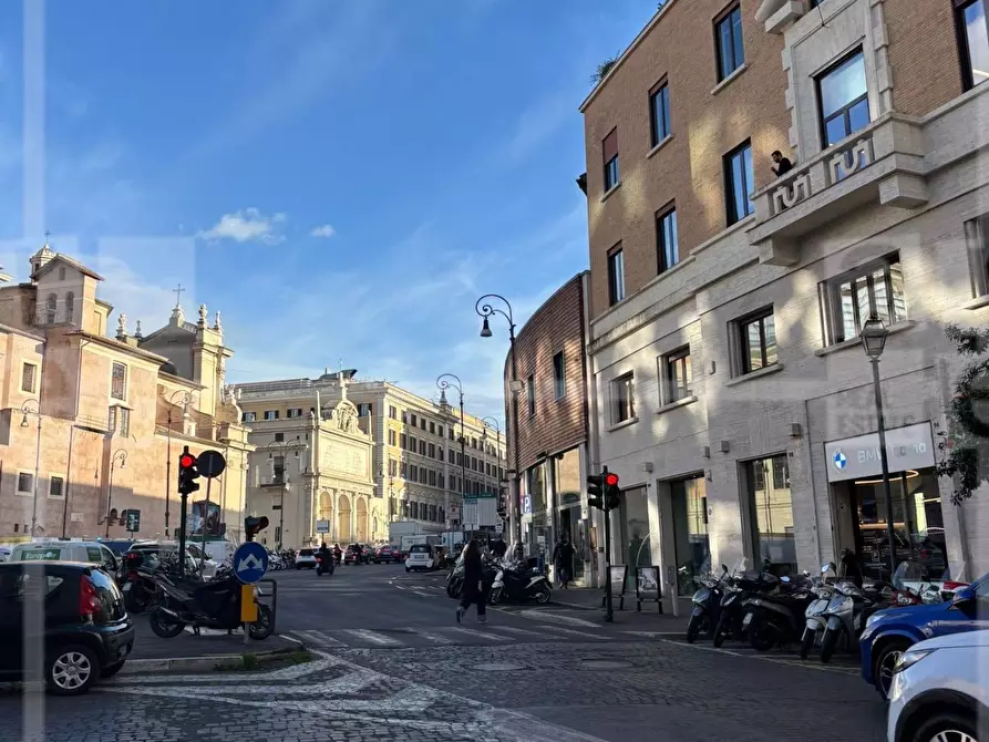 Immagine 5 di Ufficio in affitto  in Via Barberini a Roma
