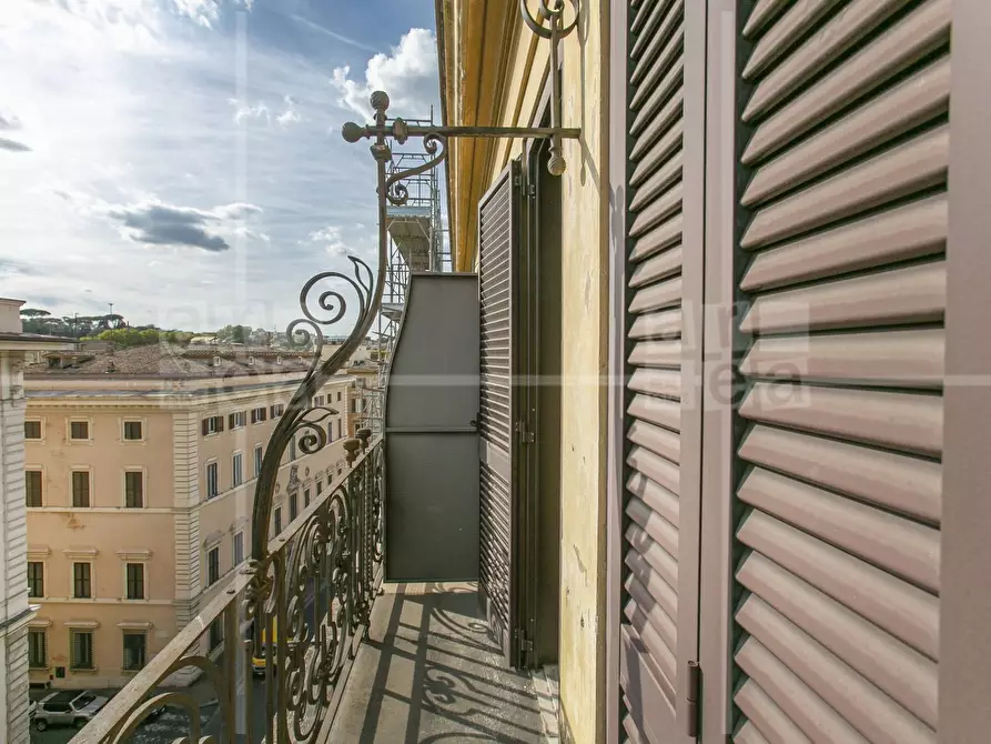 Immagine 20 di Appartamento in affitto  in Corso Vittorio Emanuele II a Roma