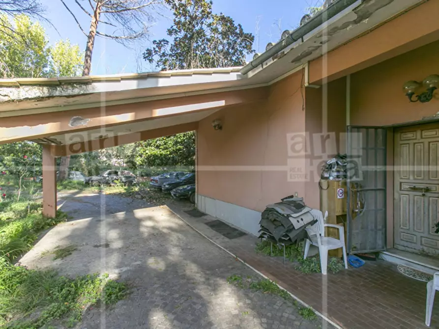 Immagine 23 di Villa in vendita  in Via Leonardo Fibonacci a Roma