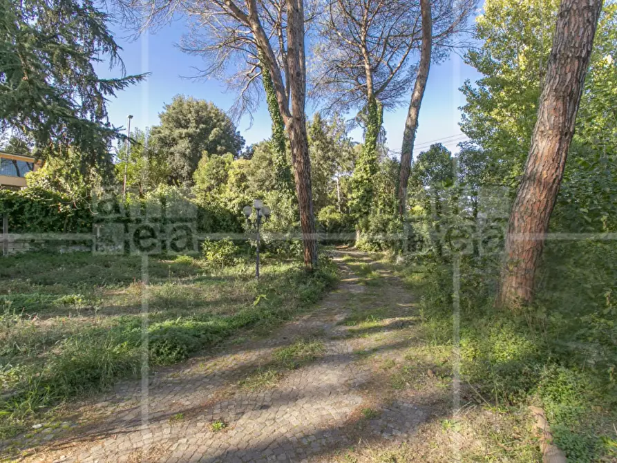Immagine 37 di Villa in vendita  in Via Leonardo Fibonacci a Roma