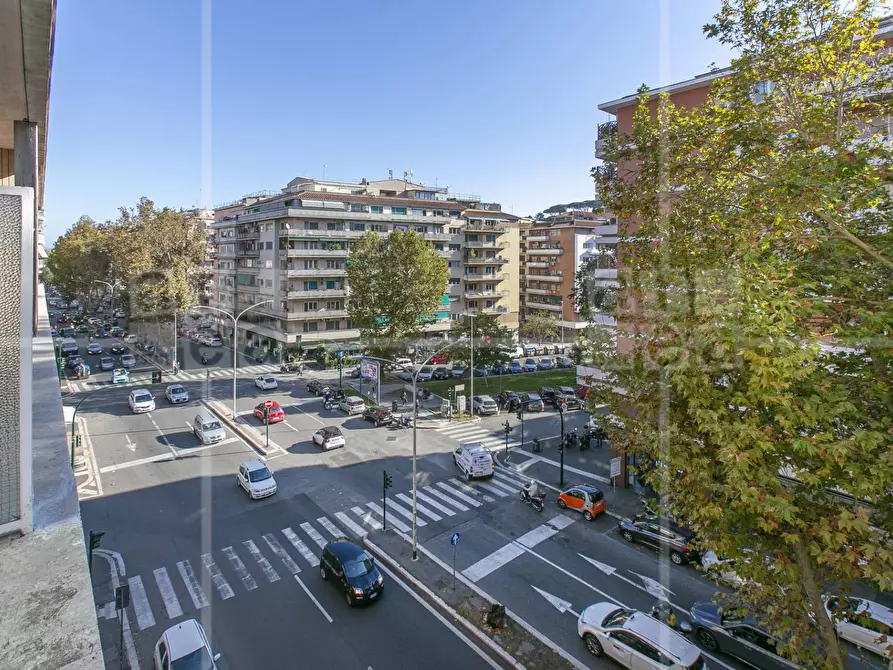 Immagine 21 di Appartamento in affitto  in Via degli Ammiragli a Roma