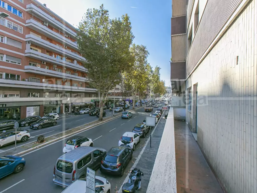 Immagine 21 di Appartamento in affitto  in Via degli Ammiragli a Roma