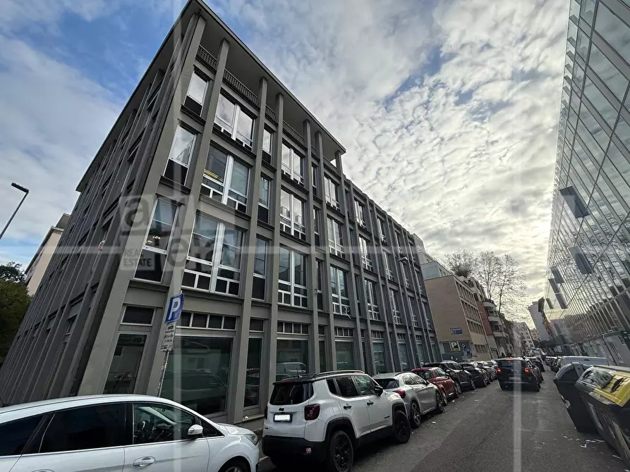 Immagine 4 di Ufficio in affitto  in Via Ombrone a Roma