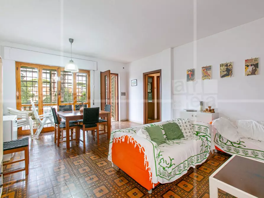 Immagine 1 di Villa in vendita  in Via Cneo Domizio a Santa Marinella