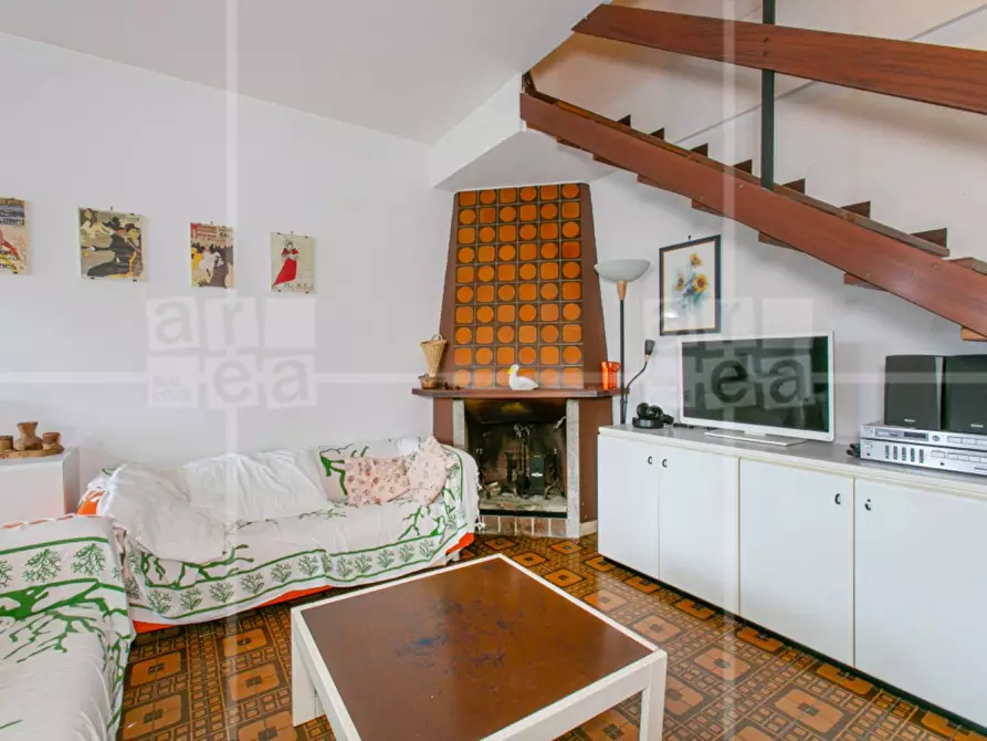 Immagine 5 di Villa in vendita  in Via Cneo Domizio a Santa Marinella