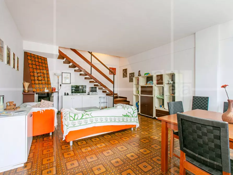 Immagine 6 di Villa in vendita  in Via Cneo Domizio a Santa Marinella