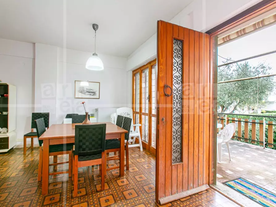 Immagine 8 di Villa in vendita  in Via Cneo Domizio a Santa Marinella