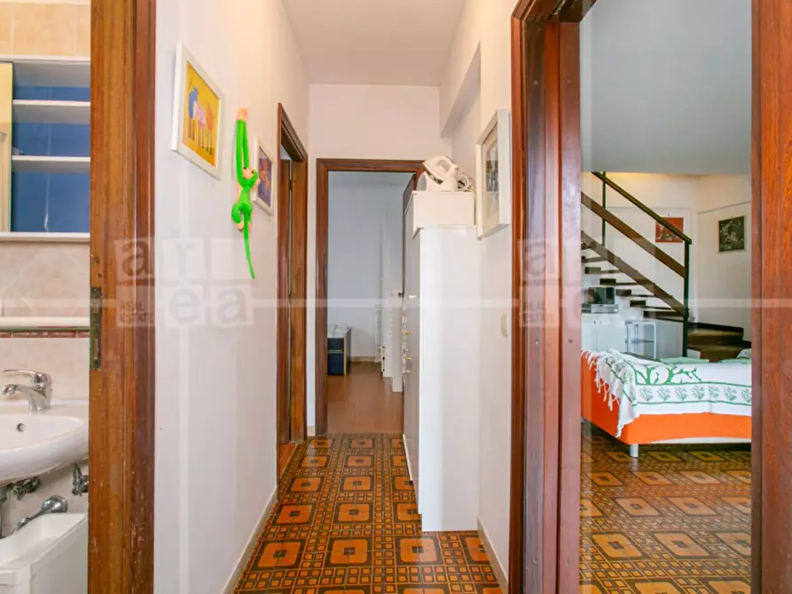 Immagine 10 di Villa in vendita  in Via Cneo Domizio a Santa Marinella