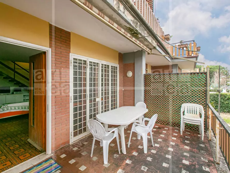 Immagine 30 di Villa in vendita  in Via Cneo Domizio a Santa Marinella