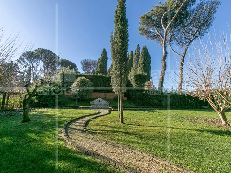 Immagine 8 di Villa in vendita  in Via Appia Antica a Roma