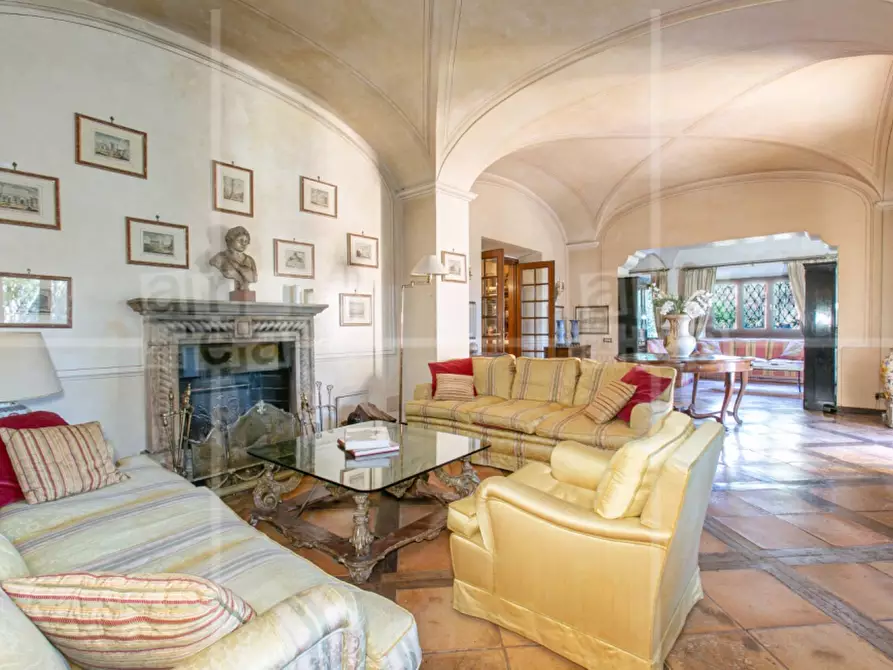 Immagine 12 di Villa in vendita  in Via Appia Antica a Roma
