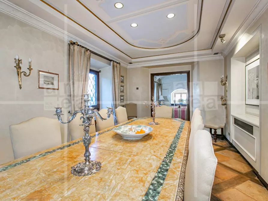 Immagine 18 di Villa in vendita  in Via Appia Antica a Roma