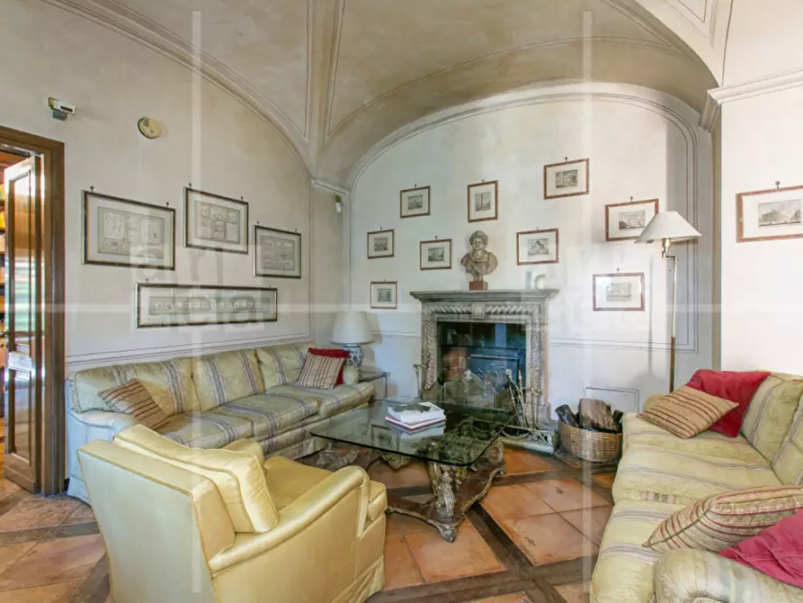 Immagine 19 di Villa in vendita  in Via Appia Antica a Roma