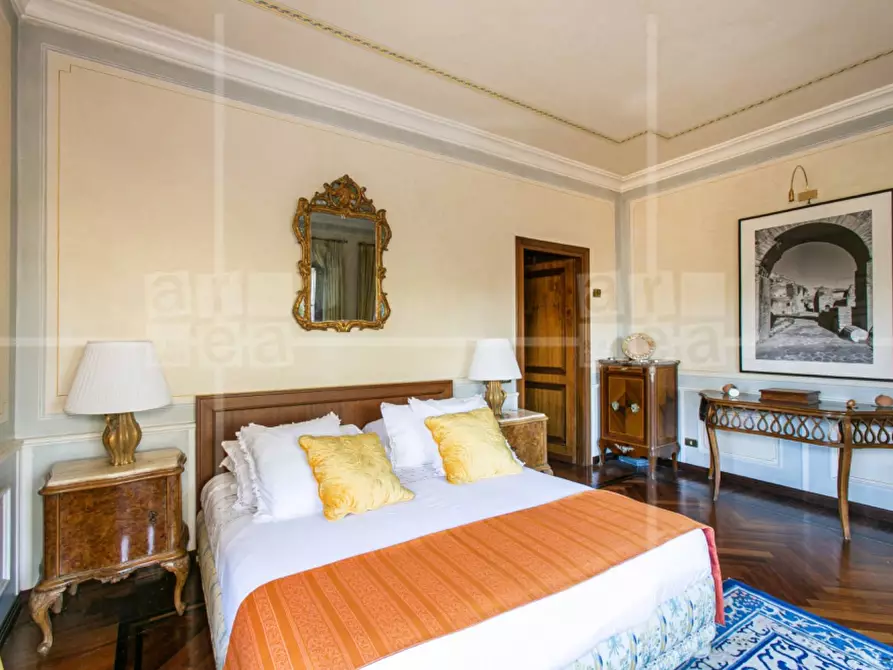 Immagine 25 di Villa in vendita  in Via Appia Antica a Roma