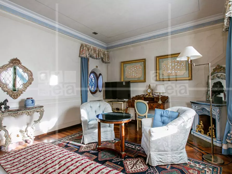 Immagine 27 di Villa in vendita  in Via Appia Antica a Roma