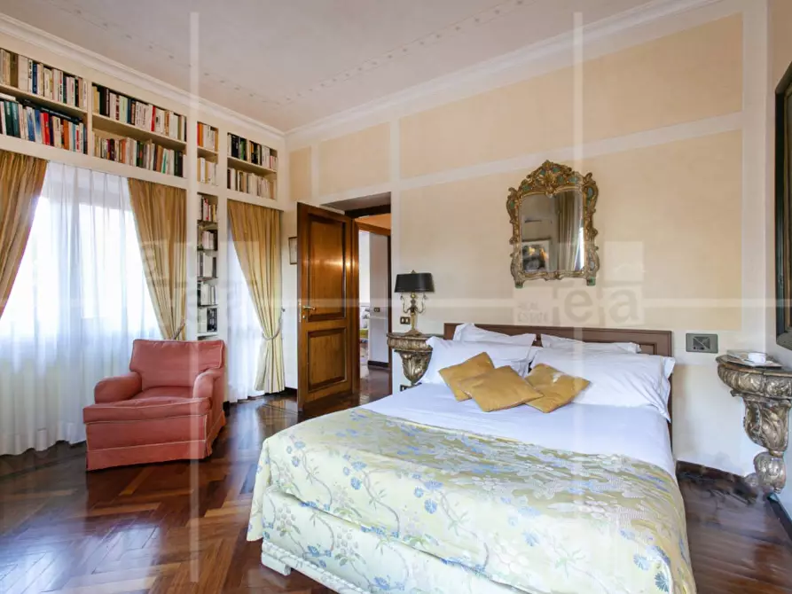 Immagine 29 di Villa in vendita  in Via Appia Antica a Roma