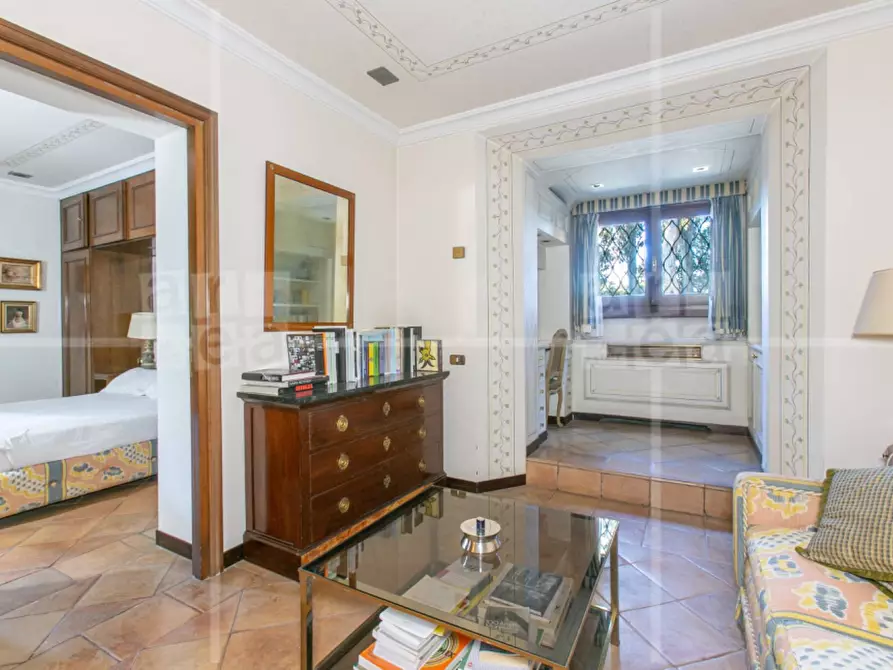 Immagine 35 di Villa in vendita  in Via Appia Antica a Roma