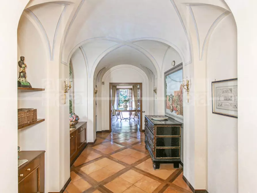 Immagine 37 di Villa in vendita  in Via Appia Antica a Roma