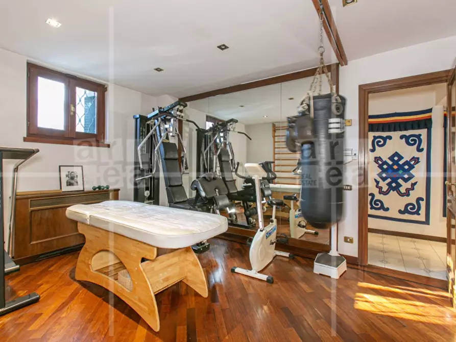 Immagine 43 di Villa in vendita  in Via Appia Antica a Roma