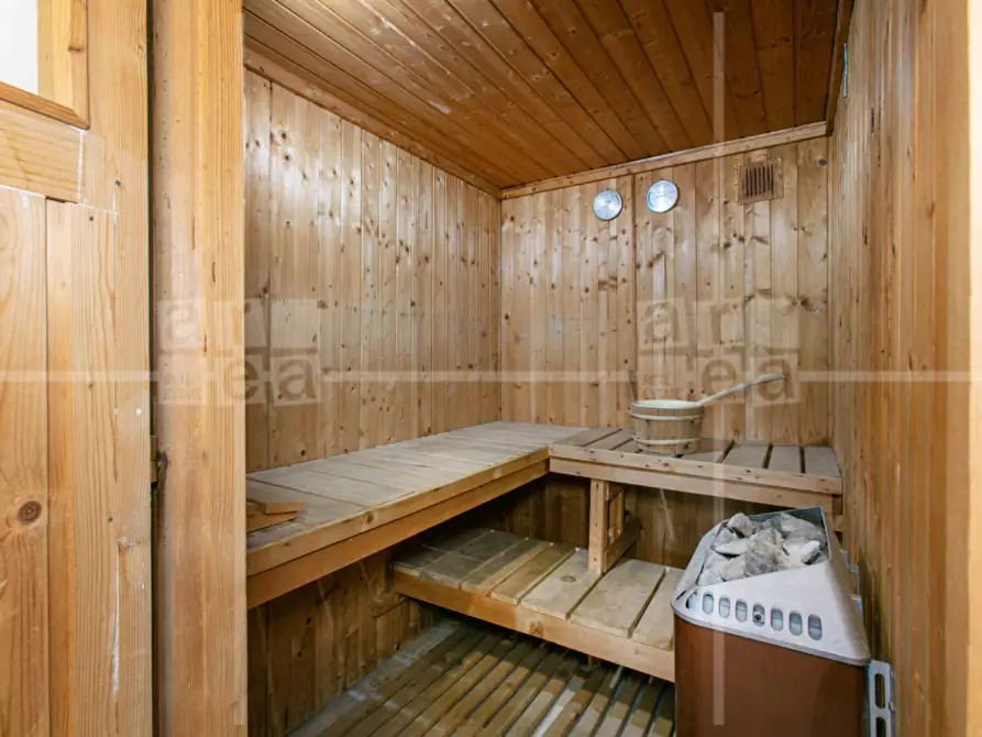 Immagine 44 di Villa in vendita  in Via Appia Antica a Roma