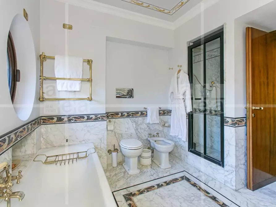 Immagine 46 di Villa in vendita  in Via Appia Antica a Roma