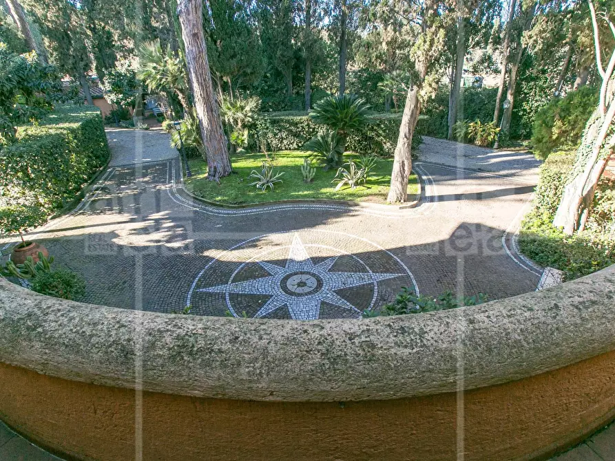 Immagine 56 di Villa in vendita  in Via Appia Antica a Roma