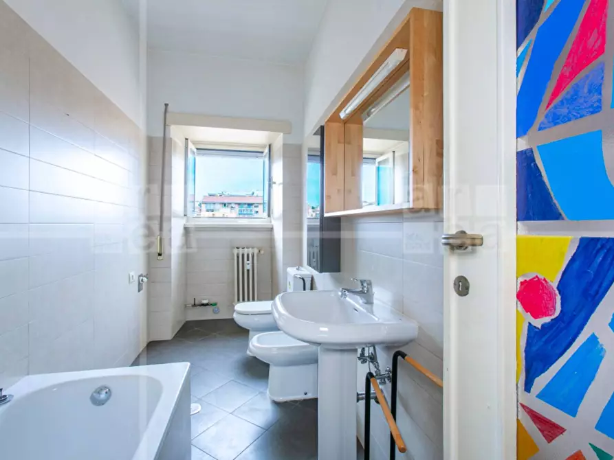 Immagine 19 di Appartamento in affitto  in Via Delle Fornaci a Roma