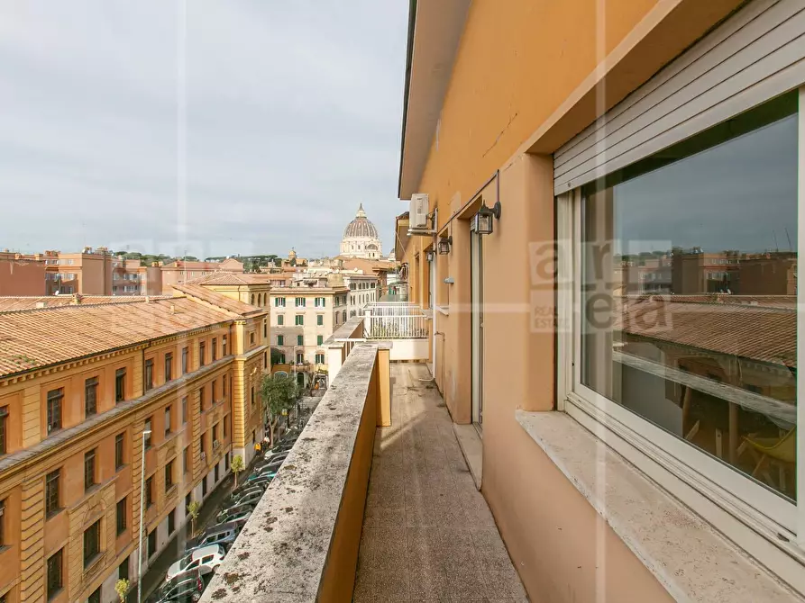 Immagine 22 di Appartamento in affitto  in Via Delle Fornaci a Roma