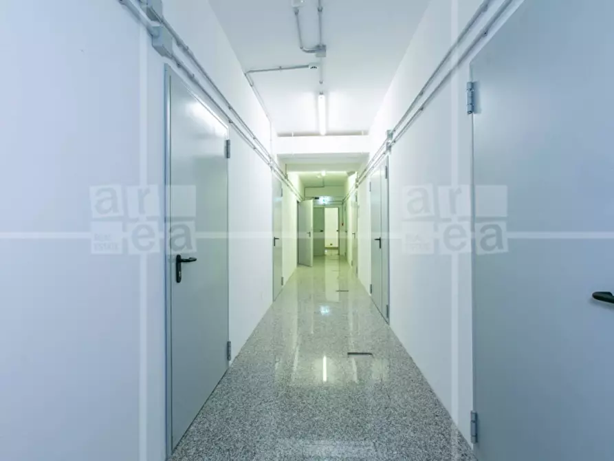 Immagine 26 di Ufficio in affitto  in Via Quattro Novembre a Roma