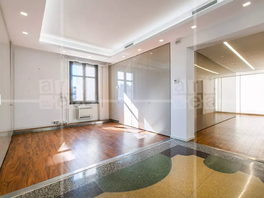 Immagine 1 di Ufficio in affitto  in Via Barberini a Roma