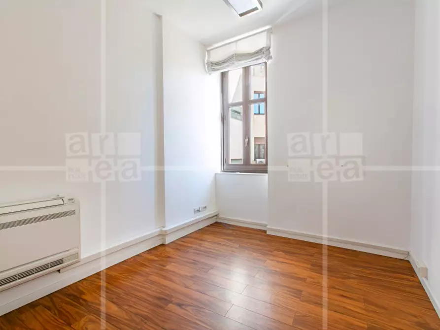 Immagine 22 di Ufficio in affitto  in Via Barberini a Roma