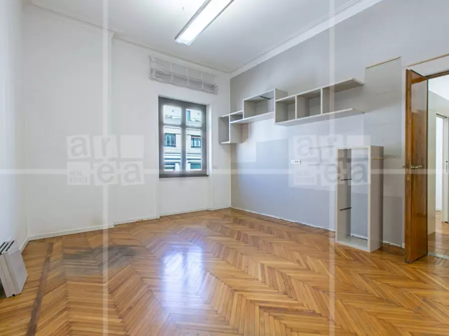 Immagine 26 di Ufficio in affitto  in Via Barberini a Roma