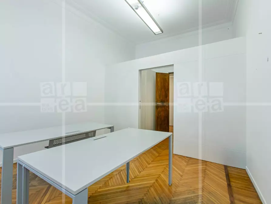 Immagine 30 di Ufficio in affitto  in Via Barberini a Roma