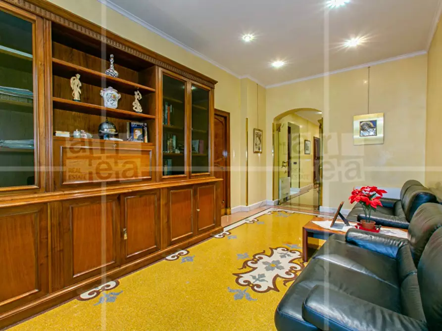 Immagine 38 di Appartamento in vendita  in Via Boncompagni 28 a Roma