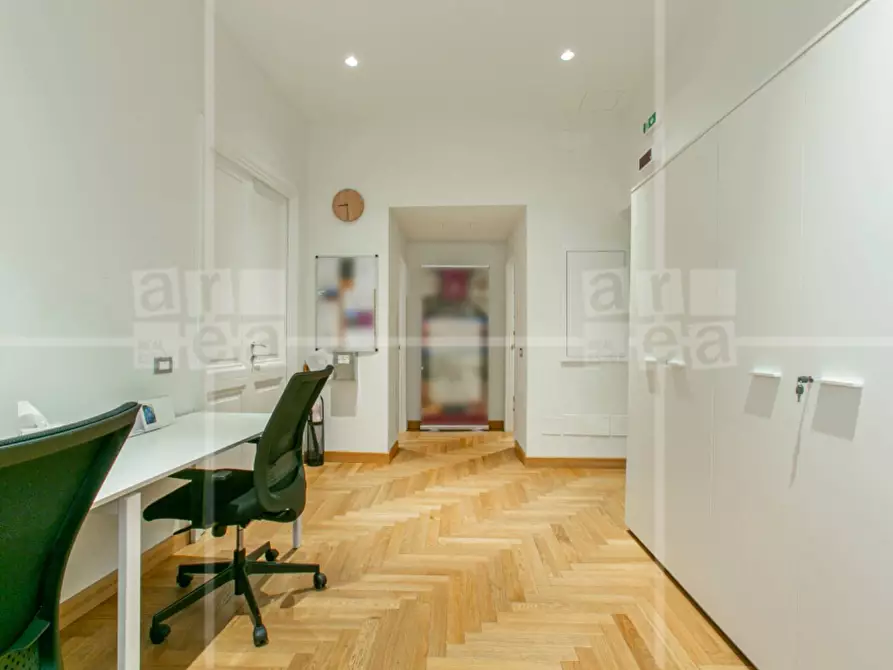 Immagine 2 di Ufficio in affitto  in Via Di San Marcello a Roma