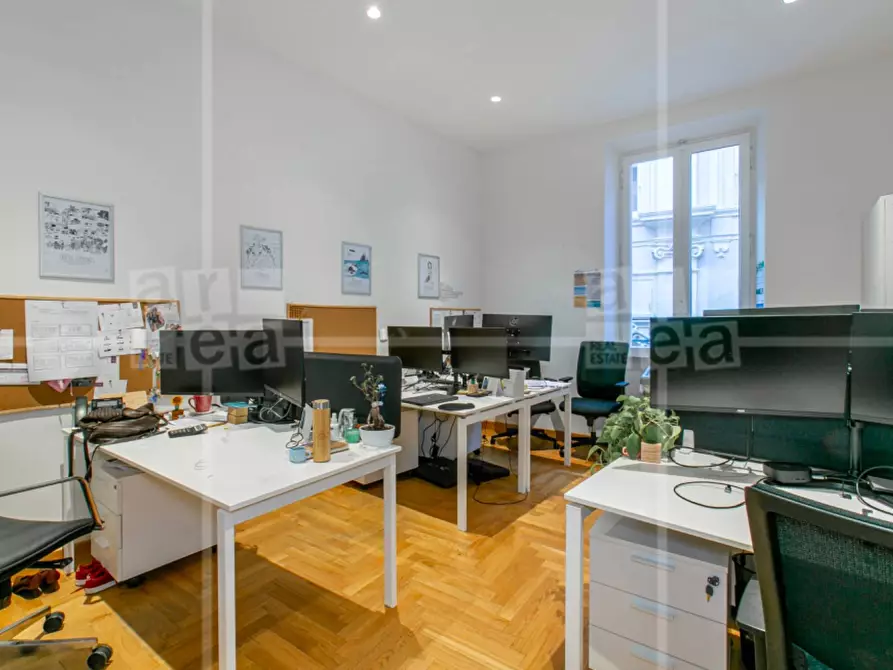Immagine 4 di Ufficio in affitto  in Via Di San Marcello a Roma