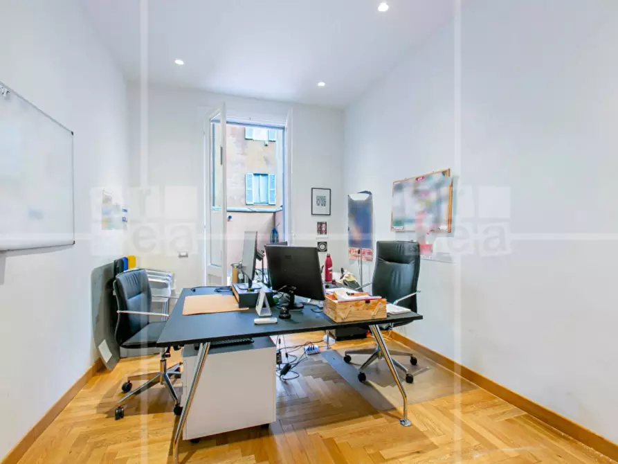 Immagine 7 di Ufficio in affitto  in Via Di San Marcello a Roma