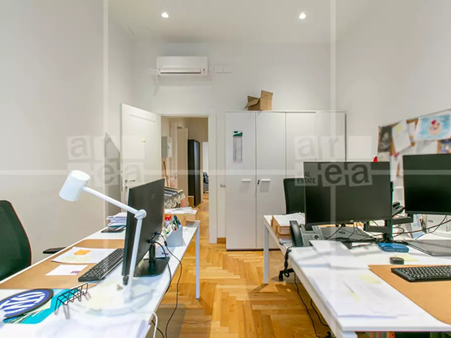 Immagine 14 di Ufficio in affitto  in Via Di San Marcello a Roma