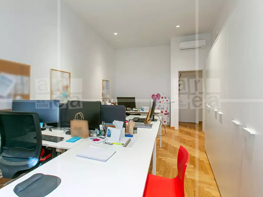 Immagine 17 di Ufficio in affitto  in Via Di San Marcello a Roma